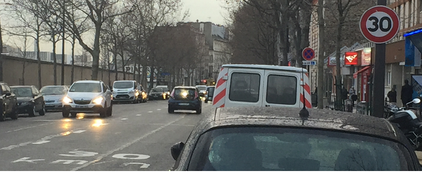 La face cachée des villes à 30 km/h : la Ligue de Défense des Conducteurs dénonce le bilan désastreux de ces abaissements dogmatiques de vitesse