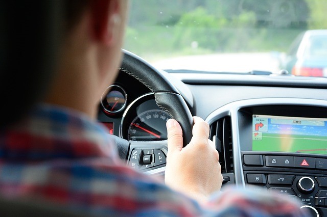 Comité interministériel de la sécurité routière : et si les autorités prenaient enfin de vraies mesures pour renforcer la sécurité des jeunes conducteurs ?