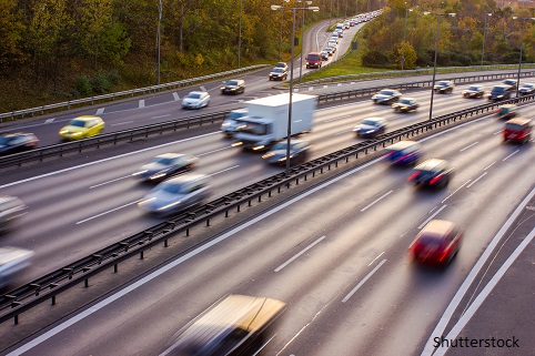 12 mois de routes à 80 km/h… et 12 raisons de l’arrêter ! *
